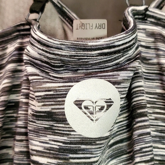 Roxy Dry-Flight Strappy Tank with Built In Bra & Removable Cup Pads - Size Small - Picture 7 of 15